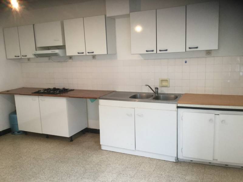 en vente maison de ville au calme proche du centre ville à Pont de l'Arche