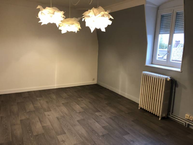 APPARTEMENT T2 SAINT PIERRE DU VAUVRAY  