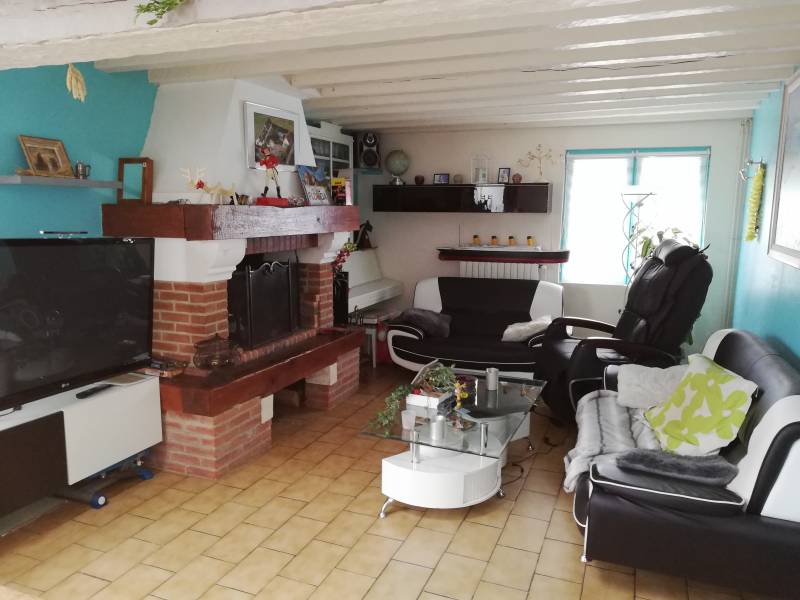 Pièce à vivre chaleureuse