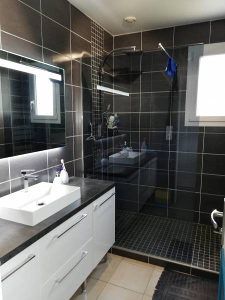 salle d'eau récente