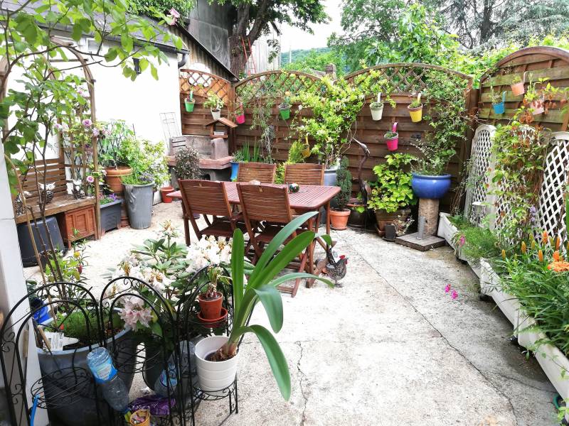 cour sans vis à vis terrasse