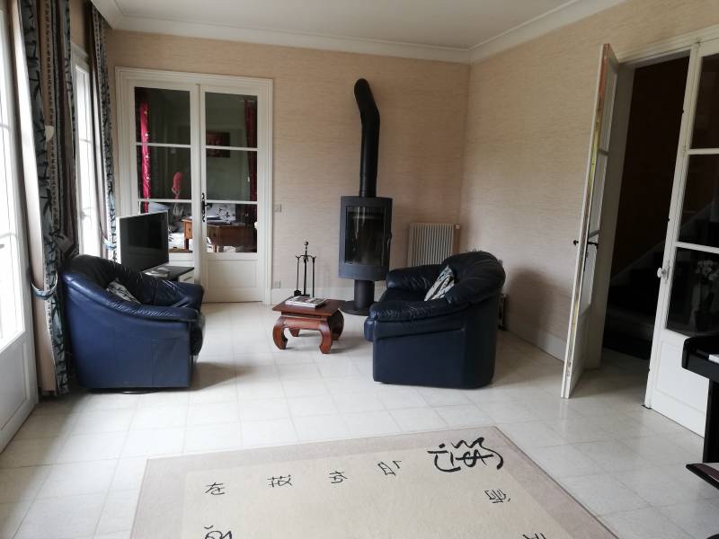 Maison T6 SAINT ETIENNE DU VAUVRAY  