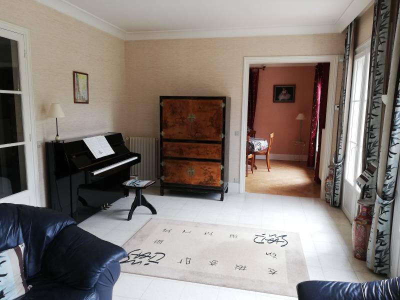 Maison T6 SAINT ETIENNE DU VAUVRAY  