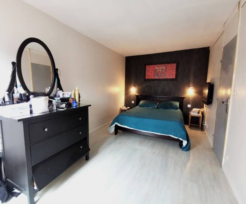 Maison de ville dans la commune de Val-de-Reuil Val-de-reuil  