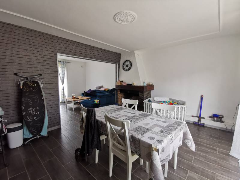 Maison de type chalandon sur la commune du Vaudreuil Le Vaudreuil  