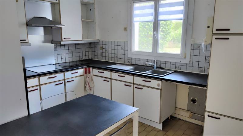 Maison de 128m², 4 chambres + dressing, jardin clos magnifique, au calme à 10 min de la gare SNCF et à 5min de la A13