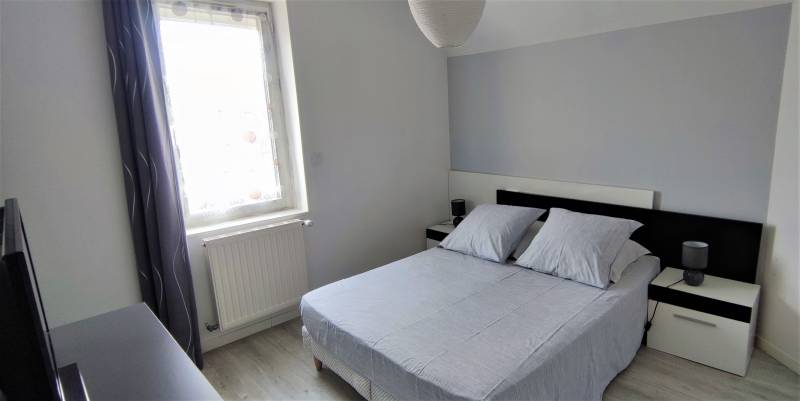 Ensemble immobilier composé de 2 biens dont un exploité en gite avec piscine chauffée ACQUIGNY (27400)  