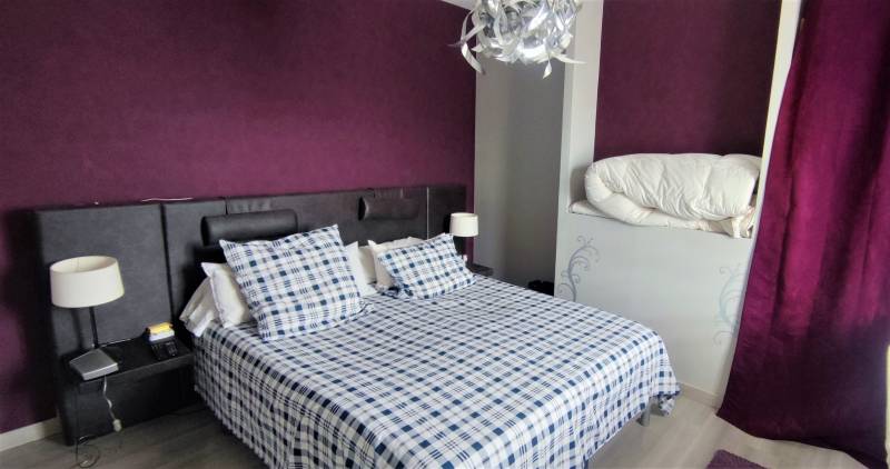 Ensemble immobilier composé de 2 biens dont un exploité en gite avec piscine chauffée ACQUIGNY (27400)  