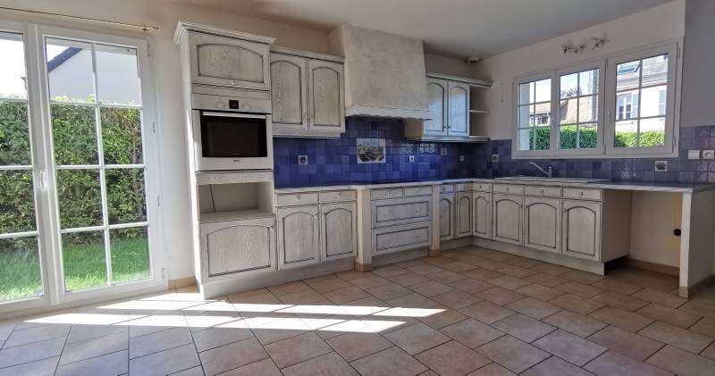 Maison Familial de 137 m² Saint Etienne du Vauvray  