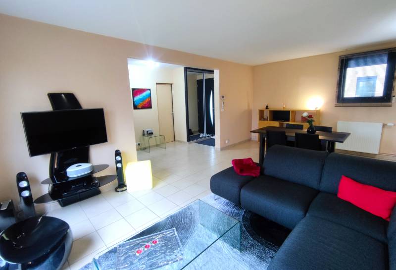 Maison 4 pièces d'environ 100 m2 quartier calme VAL DE REUIL  