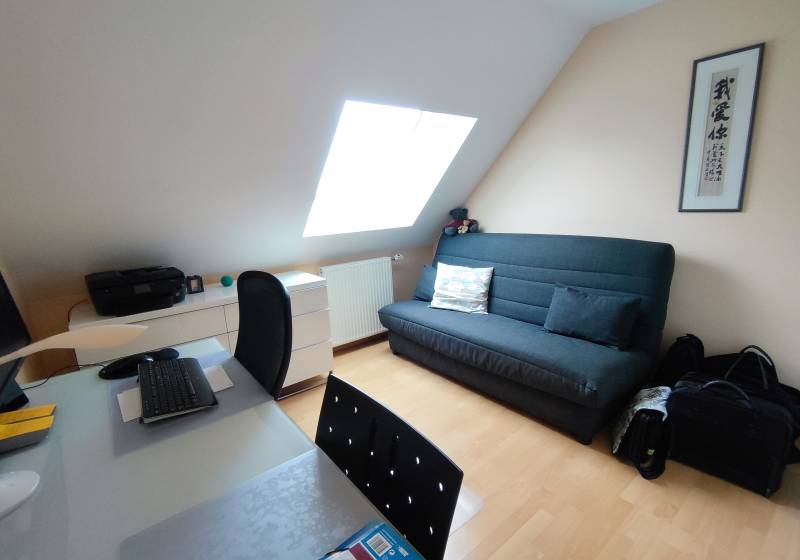 Maison 4 pièces d'environ 100 m2 quartier calme VAL DE REUIL  