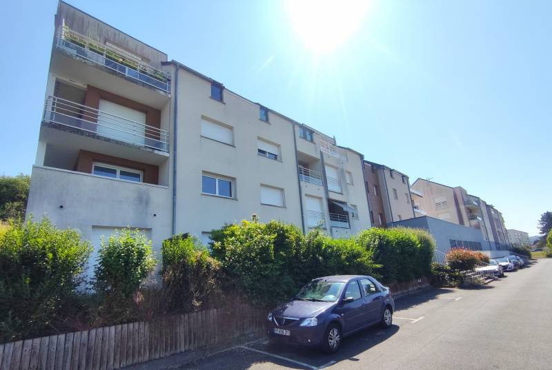 Appartement lumineux 1 pièce de 34m² avec terrasse exposée SUD-OUEST dans une résidence calme et récente de LOUVIERS
