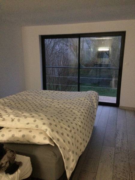 Maison atypique avec une chambre vue sur l'eau et terrasse