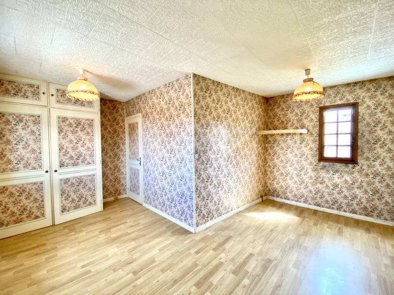 Maison 5 pièces 107m² SAINT ETIENNE DU VAUVRAY  