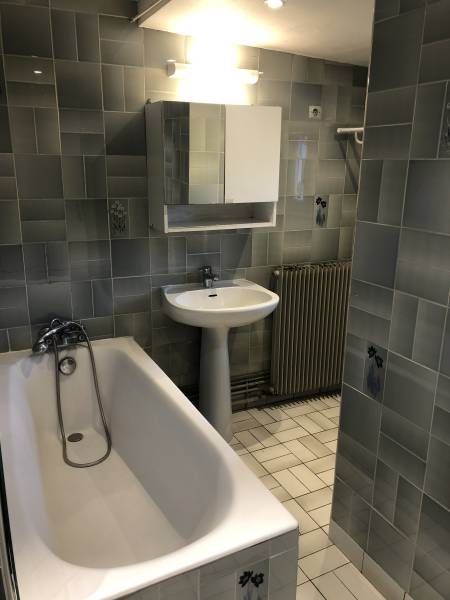 Salle de bains confortable – Investissement immobilier avec logements confortables
