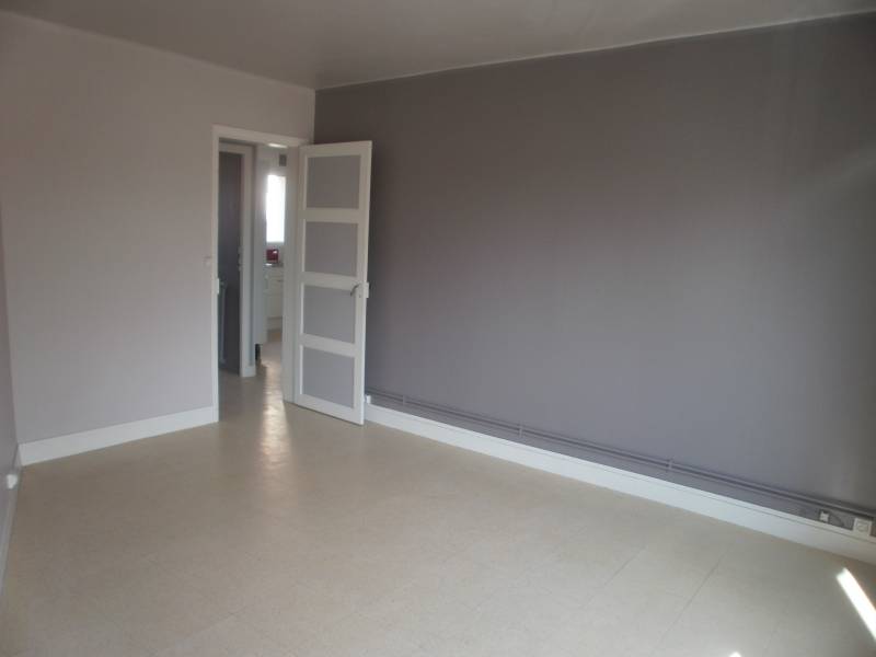 Appartement T2 LOUVIERS Centre ville Appartement rénové centre ville