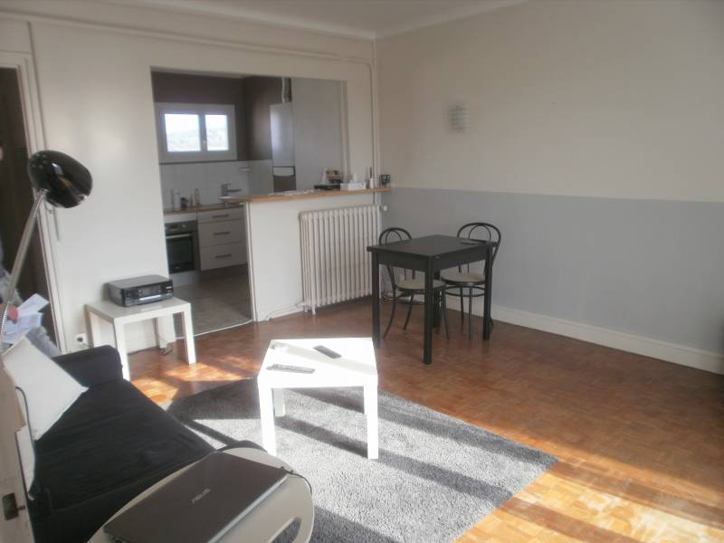 A vendre appartement T2 avec lumineux sejour de 18m²