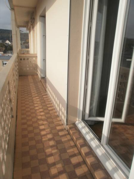Achetez un appartement T2 avec un balcon plein sud en centre ville de LOUVIERS