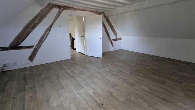 Maison familiale de 175 m² avec grange et jardin arboré – Heudreville-sur-Eure 27400 en Normandie