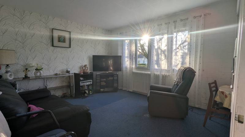 Maison T3 à vendre – 2 chambres – Sous-sol complet – Saint-Étienne-du-Vauvray