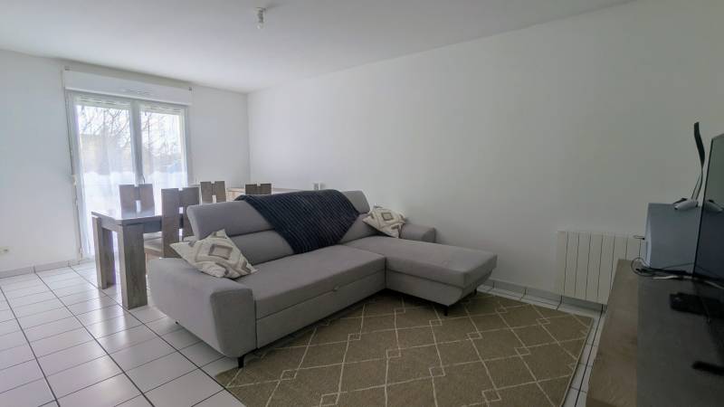 Appartement T3 vendu loué – Résidence récente et sécurisée à Val-de-Reuil