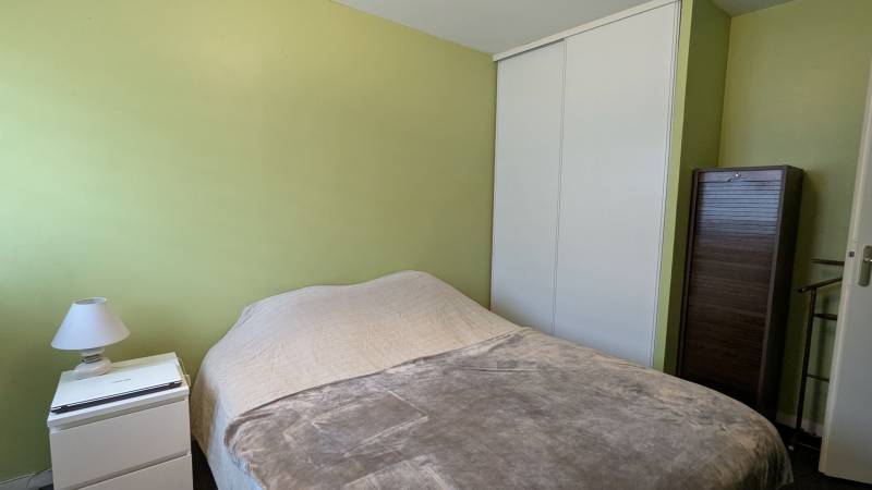 Appartement T2 lumineux avec place de parking à Val-de-reuil (27100) - Normandie