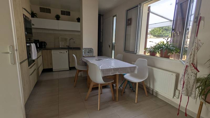 Maison familiale à vendre à Val-de-Reuil – 110 m² avec jardin et garage