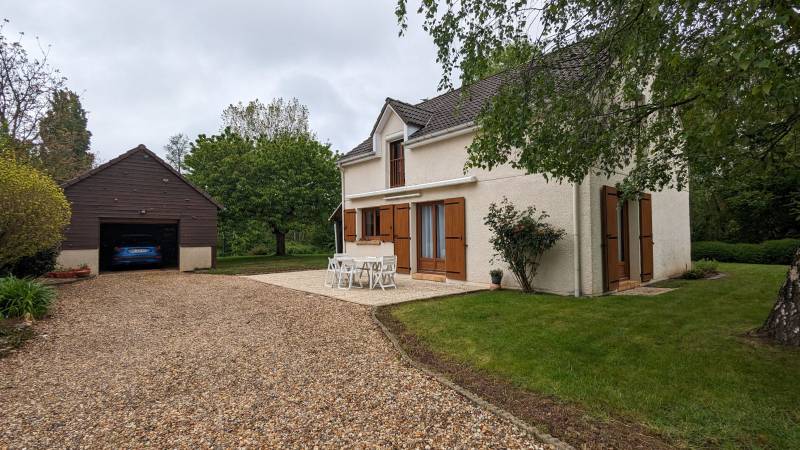 Maison T4 dans un cadre idyllique Val de Reuil  