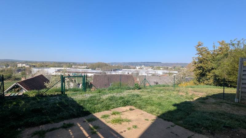 Maison 2 chambres avec jardin et parking – Résidence récente, Louviers – Exclusivité Immo de France