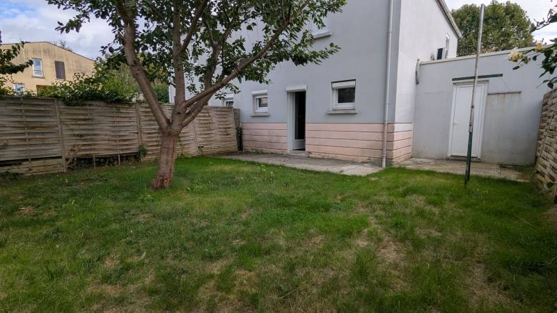 Maison mitoyenne de 85 m² à vendre à Val-de-Reuil 27100 - Eure - Normandie