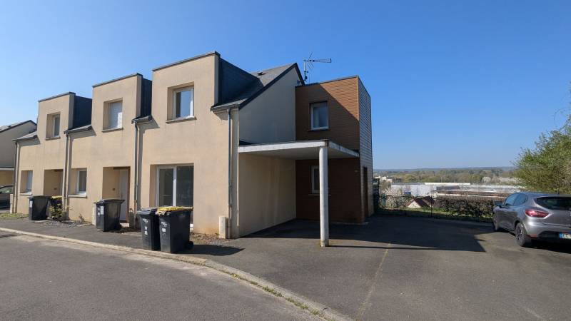 Maison 2 chambres avec jardin et parking – Résidence récente, Louviers – Exclusivité Immo de France