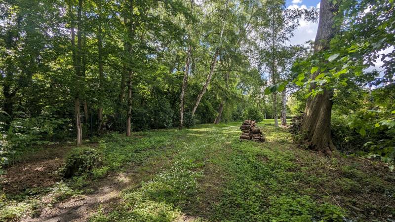 Terrain rare à la vente Le Vaudreuil (27100) dans l'Eure